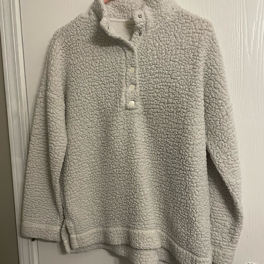 Off white fuzzy sweatshirt